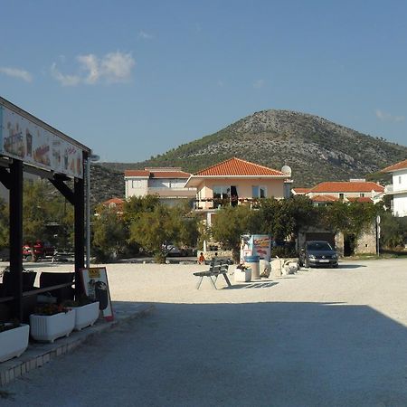 Apartments Vukman Seget Vranjica Exterior photo